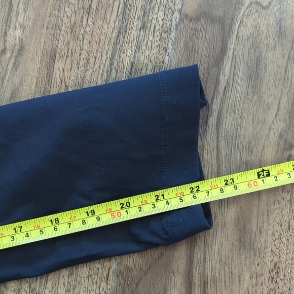 Duluth Trading Co Capri Pants - Picture 9 of 9